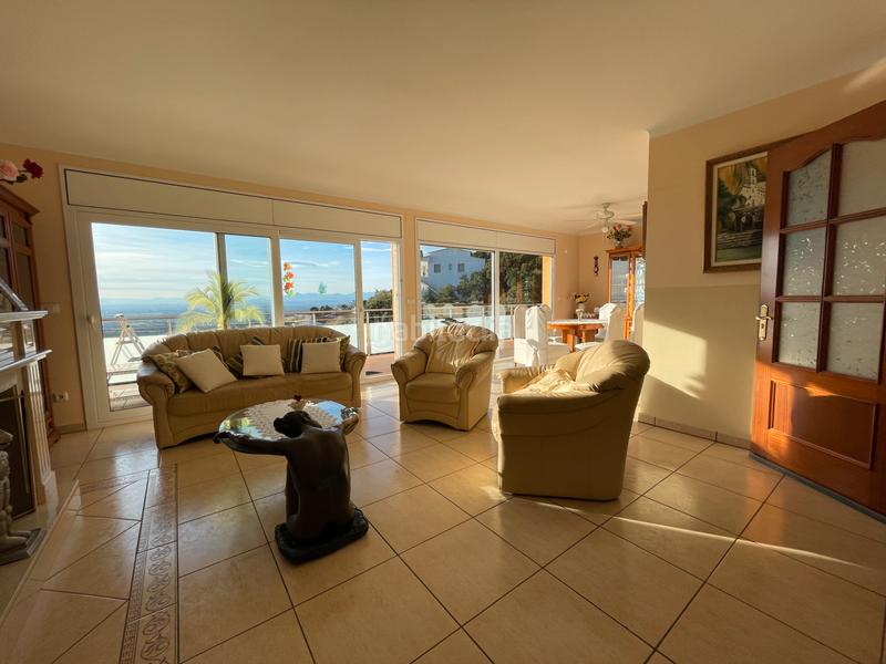 Foto 8ed239b7-7104-4e68-b888-d3079c03ca33. Chalet villa con vista al mar y piscina en mas fumats, en Roses