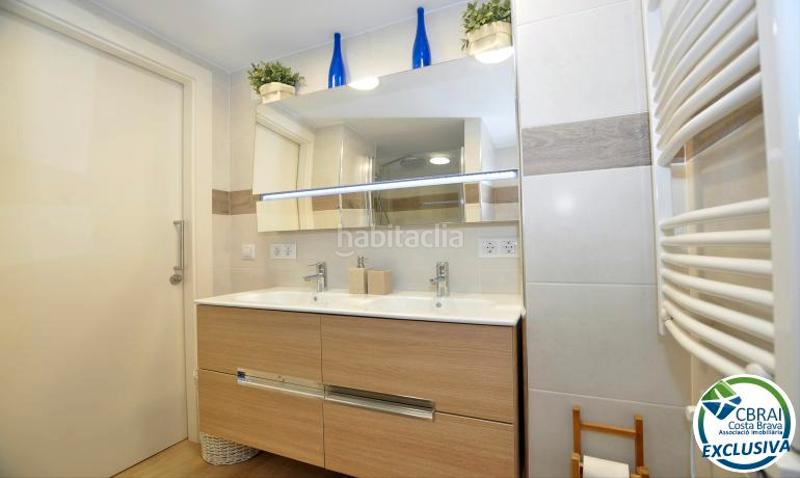 Foto 1f8989c2-48a2-48e7-9e41-997d1c64a33f. Apartamento  con impresionante vista al mar en 1º línea, far en Roses