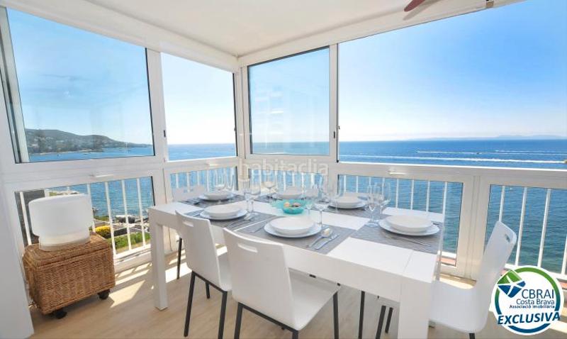 Foto cd157388-1920-4ca7-a1a0-7d5ad842d67a. Apartamento  con impresionante vista al mar en 1º línea, far en Roses