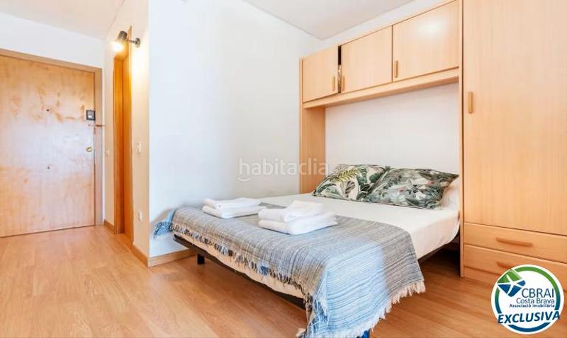 Foto 99f11c80-8029-47b8-b9ce-09a1827bf75d. Estudio  con terraza y espectaculares vista al mar en Empuriabrava