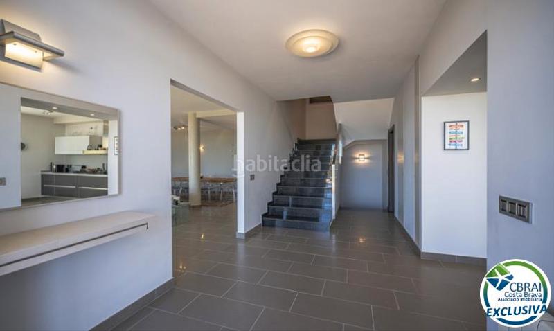 Foto ef448ad2-5a0c-42df-86e0-4cb65bd16df8. Chalet con riscaldamento parcheggio piscina in Palau-saverdera