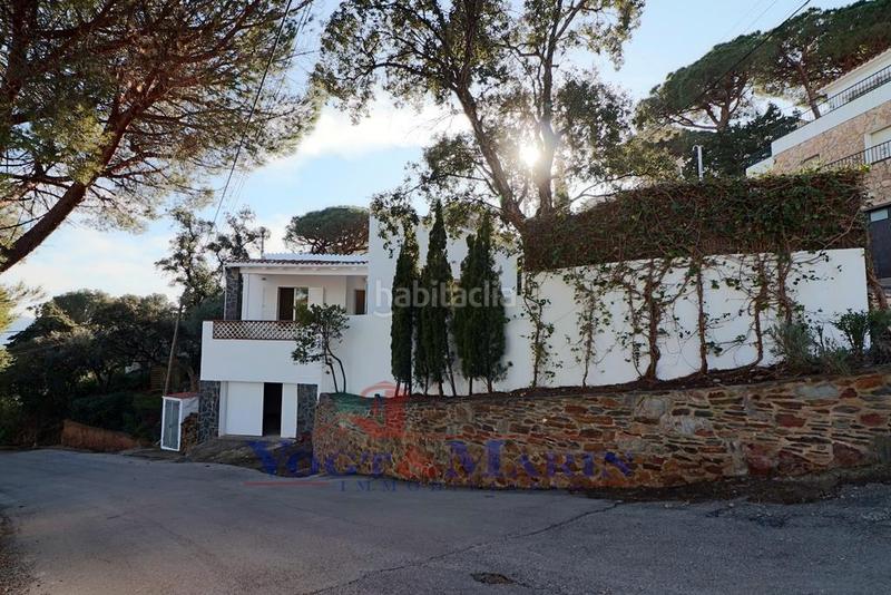 Foto 1b4b6727-8ebe-4607-a286-a488d09dbdc8. Chalet moderna casa reformada con vistas al mar en port de la selva en Port de la Selva (El)