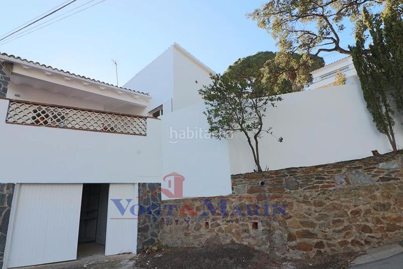 Foto 3d9b47a0-f289-4b86-8002-90d53c194b8f. Chalet moderna casa reformada con vistas al mar en port de la selva en Port de la Selva (El)