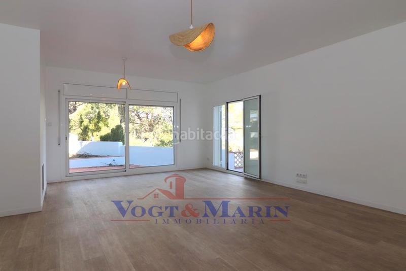 Foto 7c8ef892-2090-4fd0-82ac-656c06777608. Chalet moderna casa reformada con vistas al mar en port de la selva en Port de la Selva (El)