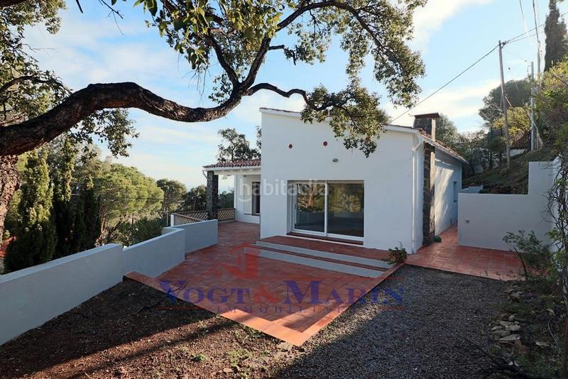 Foto 8a927e31-3989-4ed0-aa56-1860d5b03384. Chalet moderna casa reformada con vistas al mar en port de la selva en Port de la Selva (El)
