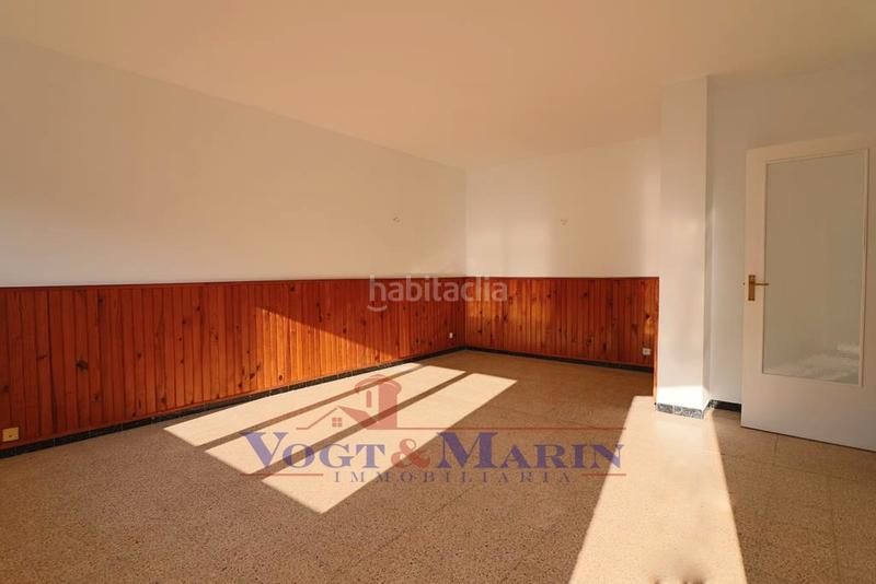 Foto d53531e1-c67d-4e18-95a8-0ef3dd32564f. Apartamento luminoso apartamento en zona residencial con vistas a la montaña en Roses