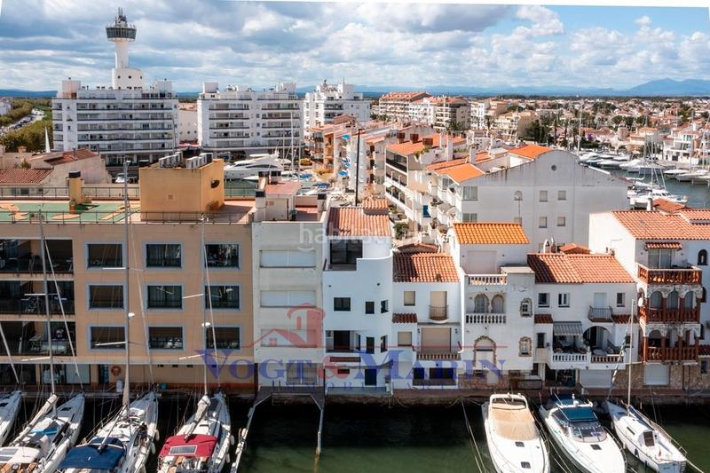 Foto 8a8b0028-b5df-483f-9686-a441b5c0060c. Casa  exclusiva con amarre privado y rápido acceso al mar en Empuriabrava
