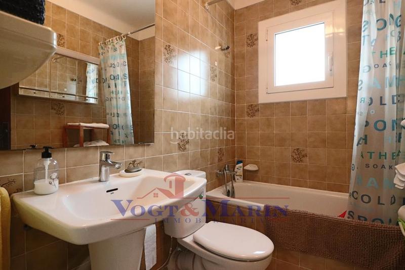 Foto 2d6b93d8-2284-4267-9ddd-3752de1c7b45. Casa adosada acogedora casa de 1 dormitorio con amplia terraza i piscina en Empuriabrava