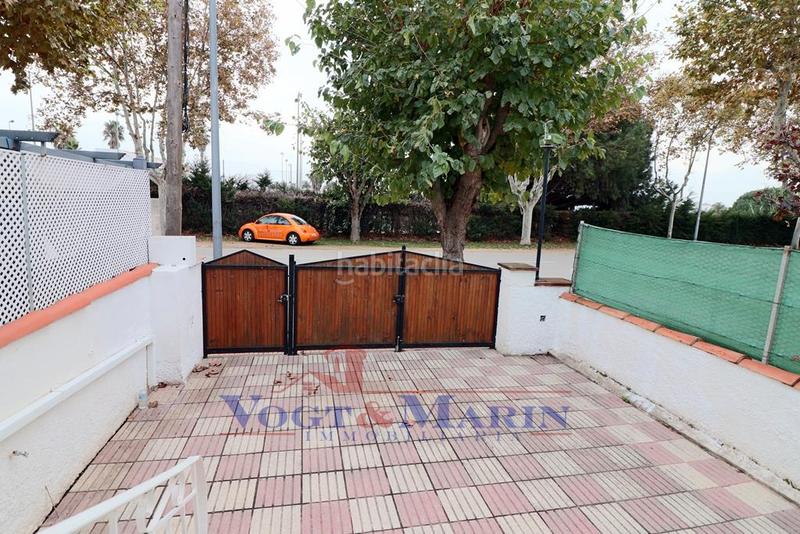 Foto d07f175f-f55a-4a46-993a-fbbf0826a113. Casa adosada acogedora casa de 1 dormitorio con amplia terraza i piscina en Empuriabrava