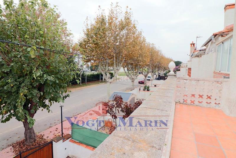 Foto ffe734b5-a17d-480a-9e1f-e9aed3b9d478. Casa adosada acogedora casa de 1 dormitorio con amplia terraza i piscina en Empuriabrava