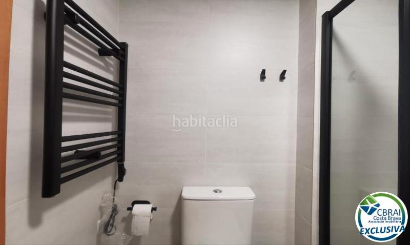 Foto 0d5446d6-8ed1-453a-83e3-8cd56b851cf0. Apartamento amplio piso familiar con 4 habitaciones en Figueres