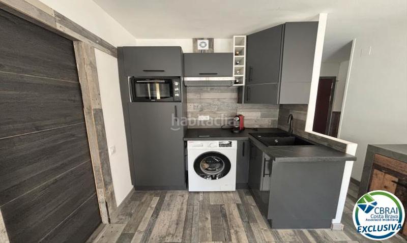 Foto f9cd382b-7611-48ac-ab25-bb9f695b8760. Appartement avec chauffage dans Centre Roses