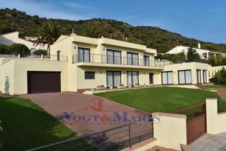 Chalet  Carrer xaloc. Exclusiva villa de lujo con encanto mediterráneo y vistas panorá