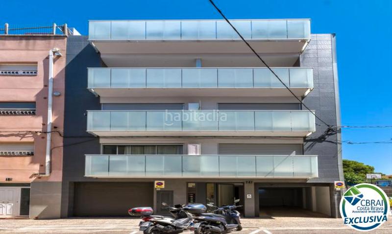 Foto 0cd70b31-3fa5-4d24-ba0f-084552ca8ce5. Appartement avec chauffage parking dans Centre Roses