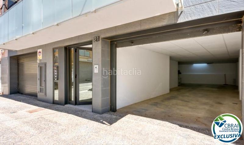 Foto 23d857f8-2a00-4c3c-95bf-bfbdf9646551. Appartement avec chauffage parking dans Centre Roses