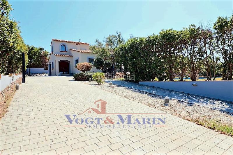 Foto 31de365b-7f22-4543-8aa1-e25d314b70e6. Chalet con riscaldamento parcheggio piscina in Peralada