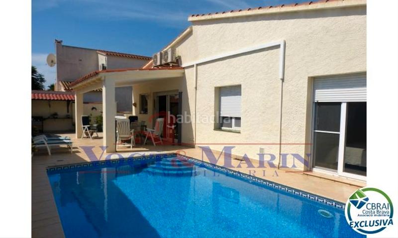 Foto 746cbc4b-ecb0-43fe-877f-3d050f414402. Chalet con riscaldamento parcheggio piscina in Montgrí Empuriabrava
