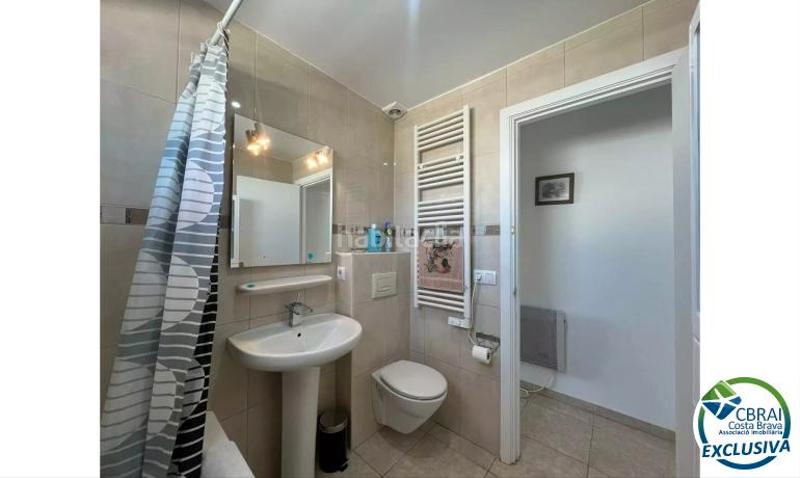 Foto c1e9cbc6-f88e-47b6-9a8e-e33f07bd666c. Chalet con riscaldamento parcheggio piscina in Montgrí Empuriabrava