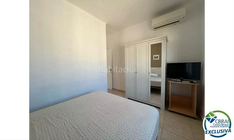 Foto f40f38be-245e-4ce6-844d-8804032d5150. Chalet con riscaldamento parcheggio piscina in Montgrí Empuriabrava