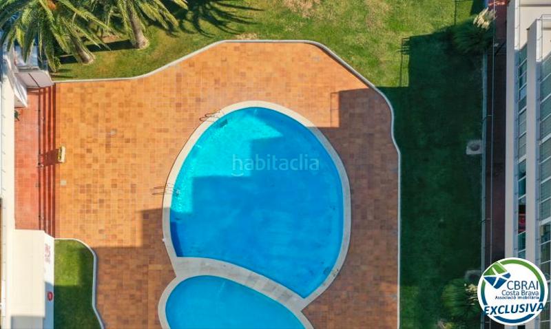 Foto 0bc9273c-cfd9-4657-9491-0193d9187a0d. Piccolo appartamento con riscaldamento piscina in Empuriabrava