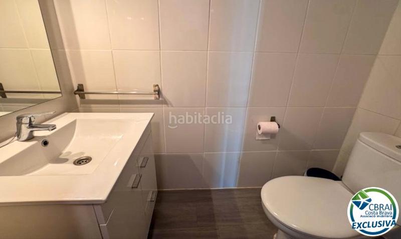 Foto 43b01b71-8030-49a4-a65d-c8db45392685. Piccolo appartamento con riscaldamento piscina in Empuriabrava