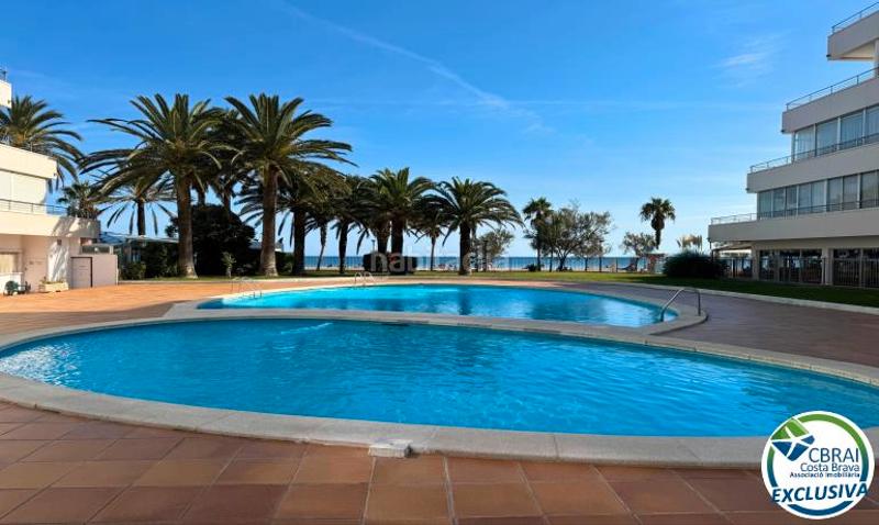 Foto 43b71181-0dd1-4343-bf9b-0ebe7b2d7a9d. Piccolo appartamento con riscaldamento piscina in Empuriabrava