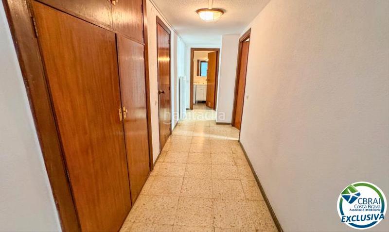 Foto ca74613c-1b77-4799-8f14-b50fa9c7692f. Piccolo appartamento con riscaldamento piscina in Empuriabrava