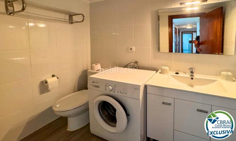 Foto d4370753-ea11-47bf-b140-138f81c72d8d. Piccolo appartamento con riscaldamento piscina in Empuriabrava