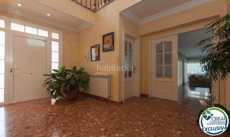 Foto 7d9c09c5-e298-440c-8df4-e5a1417ad0fc. Xalet amb xemeneia calefacció aparcament piscina a Roses