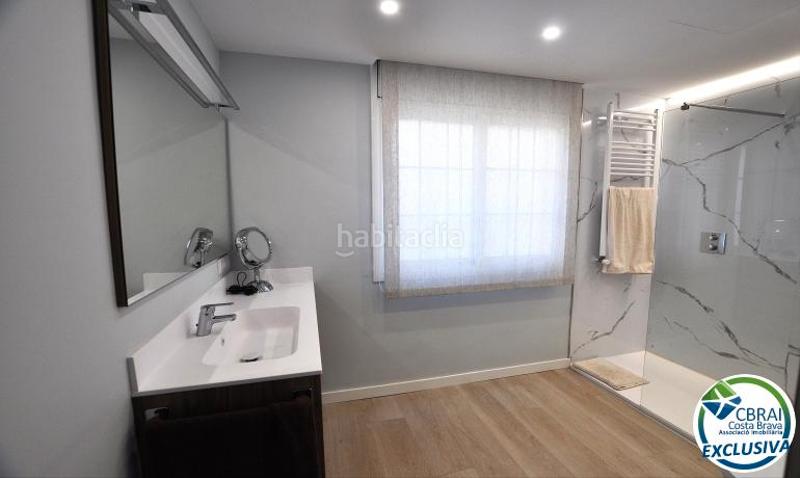 Foto e50a64a3-a078-4064-b850-74b2f65ccb09. Xalet amb xemeneia calefacció aparcament piscina a Roses