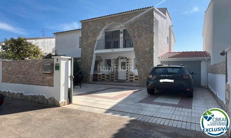 Foto d036975d-cdbb-4d22-848d-9e16c74c660d. Casa con riscaldamento parcheggio in Tordera - Fluvià - Llobregat Empuriabrava