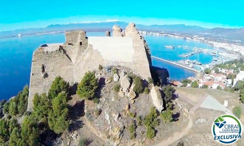 Foto 53cb0731-f840-4598-a91f-0103d5dd3705. Terrain résidentiel dans Puig Rom-Canyelles-Almadrava Roses