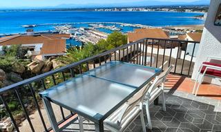 Appartement  Carrer cant dels ocells. Apartamento con vista al mar en el puig rom, roses