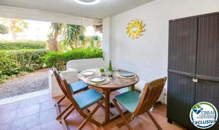 Appartement  Carrer port joan. Acogedor apartamento con amplia terraza y acceso a jardín en san