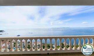 Appartement  Carrer de joan margarit. Apartamento con terraza y vista al mar en el puig rom, roses