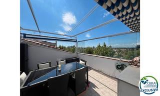 Dachwohnung  Carrer port empordà. Atico con gran terraza y parking subterraneo en empuriabrava
