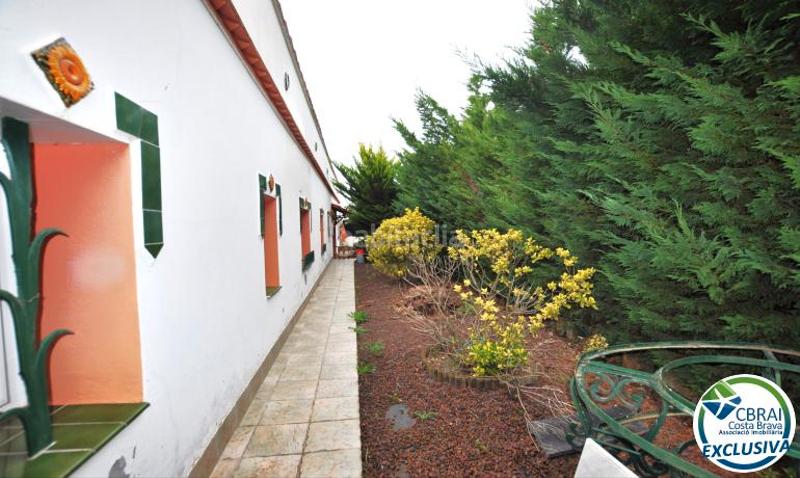 Foto 6642befb-6675-4561-871f-ebfb5994b4e1. Maison avec chauffage parking dans Nord Roses