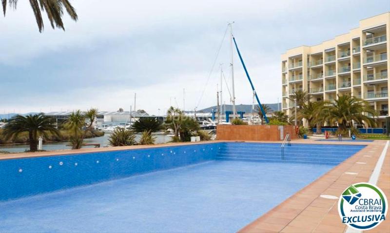 Foto 659dd5ed-dc24-44f3-bf35-569d58101c14. Appartement mit heizung parking pool in Santa Margarida Roses