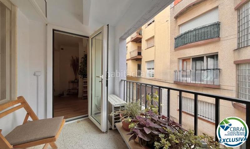 Foto f0ac5337-9151-44ef-9ea1-fda33ddf51a1. Apartament amb calefacció a Centre Roses