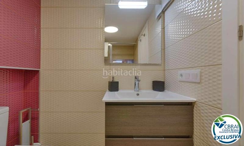 Foto 1b24b7c3-535a-421a-8d9f-23c82ee76d66. Doppelhaus mit heizung parking in Santa Margarida Roses