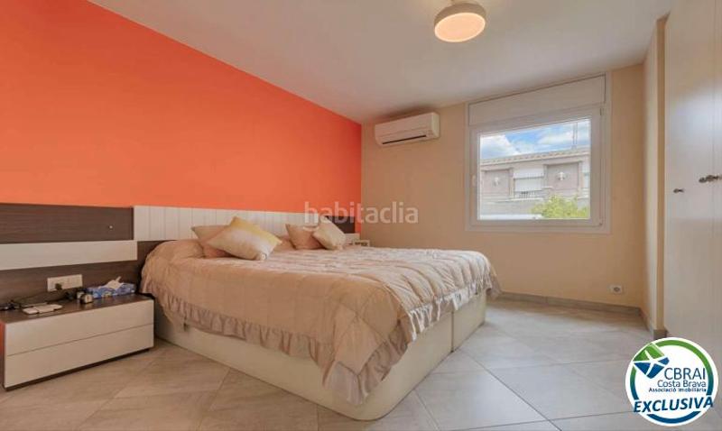 Foto 20e9c18d-046c-4431-8a40-491a7185713e. Doppelhaus mit heizung parking in Santa Margarida Roses