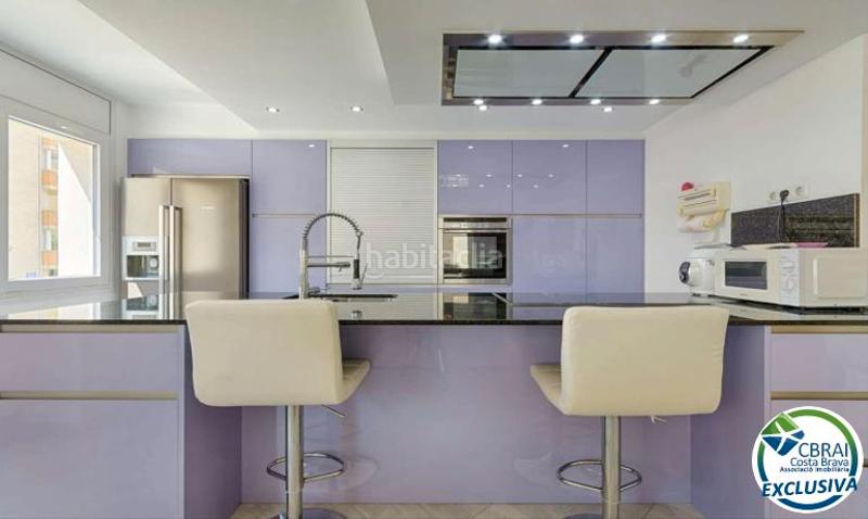 Foto 8ab66b02-a7b8-4dff-a372-fd870cc8dc20. Doppelhaus mit heizung parking in Santa Margarida Roses