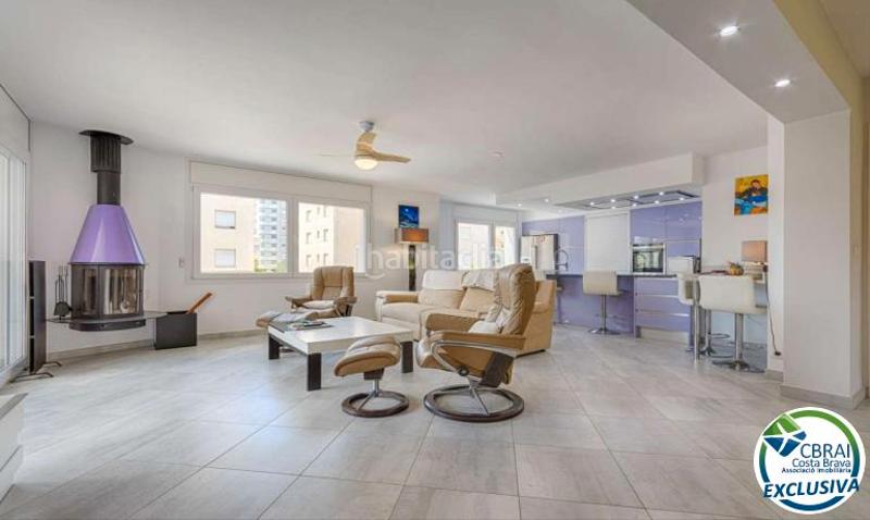 Foto b2e715d6-ff95-4131-a24f-dfddfe72eaf5. Doppelhaus mit heizung parking in Santa Margarida Roses