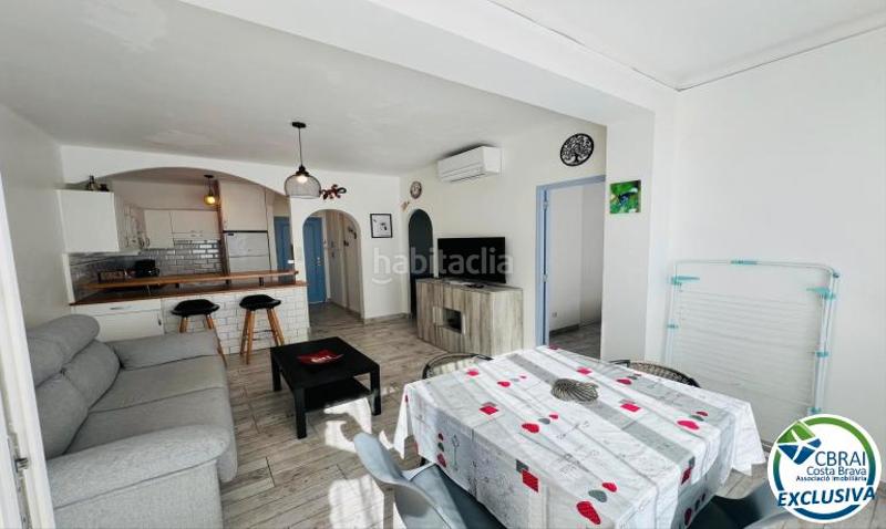 Foto f99279b8-9f9e-48a5-a3b0-bda0fde8b264. Piccolo appartamento con riscaldamento parcheggio in Roses