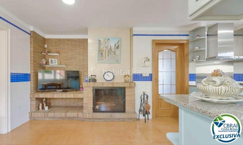 Foto 12cf511d-84f4-41fa-ac33-bd96c5a507b6. Chalet con riscaldamento parcheggio in Nord Roses