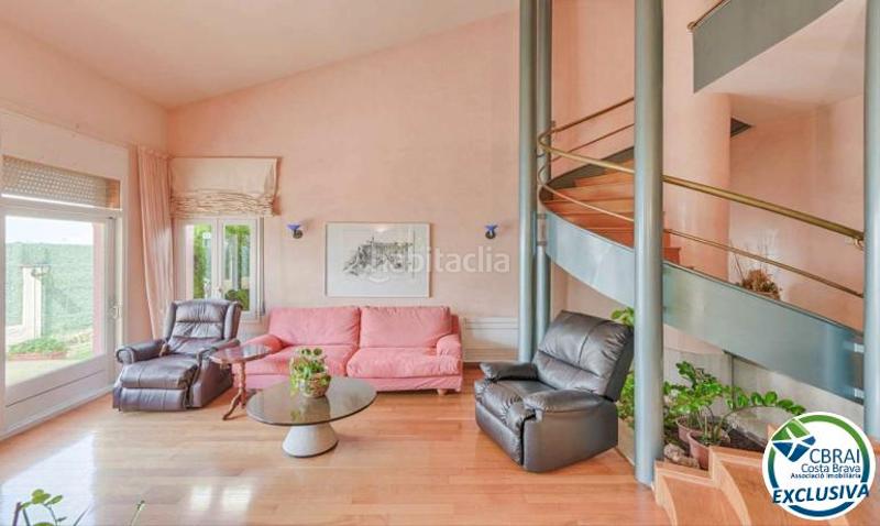 Foto 591e9fb5-b01f-4e22-ad06-b01e8b7b1ae5. Chalet con riscaldamento parcheggio in Nord Roses