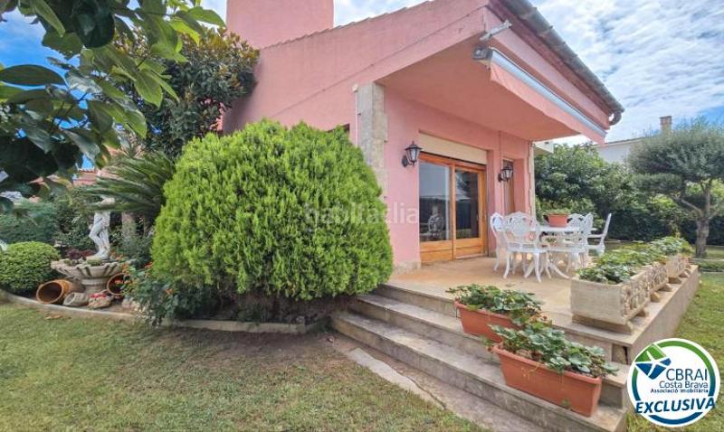 Foto 6609f696-580c-4193-a510-3db03b7c990e. Chalet con riscaldamento parcheggio in Nord Roses