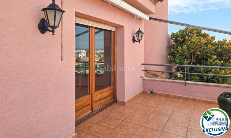 Foto 6daf1742-ec0e-4435-a4bb-b720073b59b4. Chalet con riscaldamento parcheggio in Nord Roses