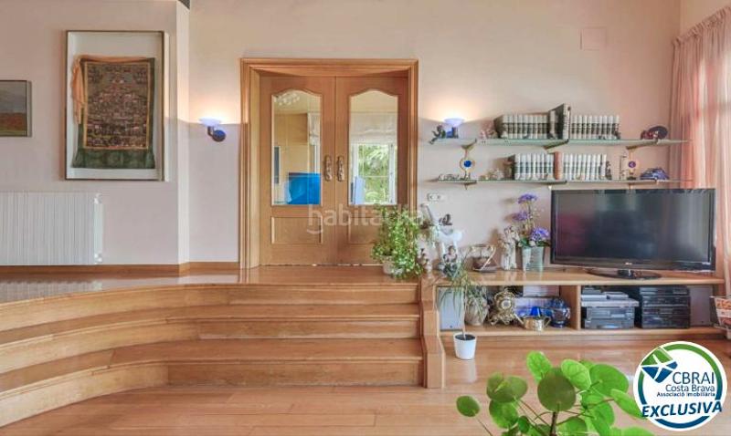 Foto c1c3f304-0d6e-45b8-a57b-e7215db098ee. Chalet con riscaldamento parcheggio in Nord Roses