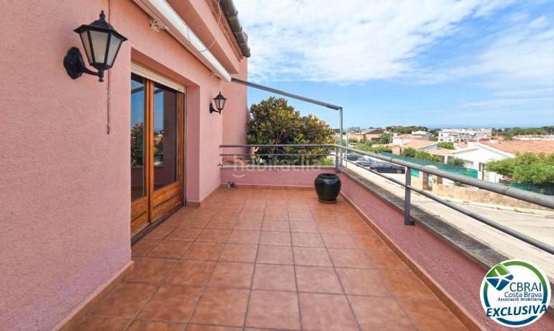 Foto d456f8e1-212f-44b9-bd40-a3d11823b451. Chalet con riscaldamento parcheggio in Nord Roses